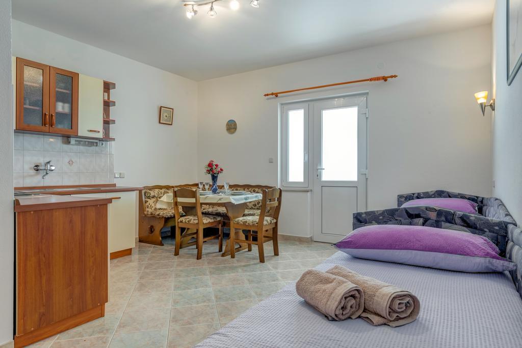 Ferienwohnung Natalie Omiš Exterior foto