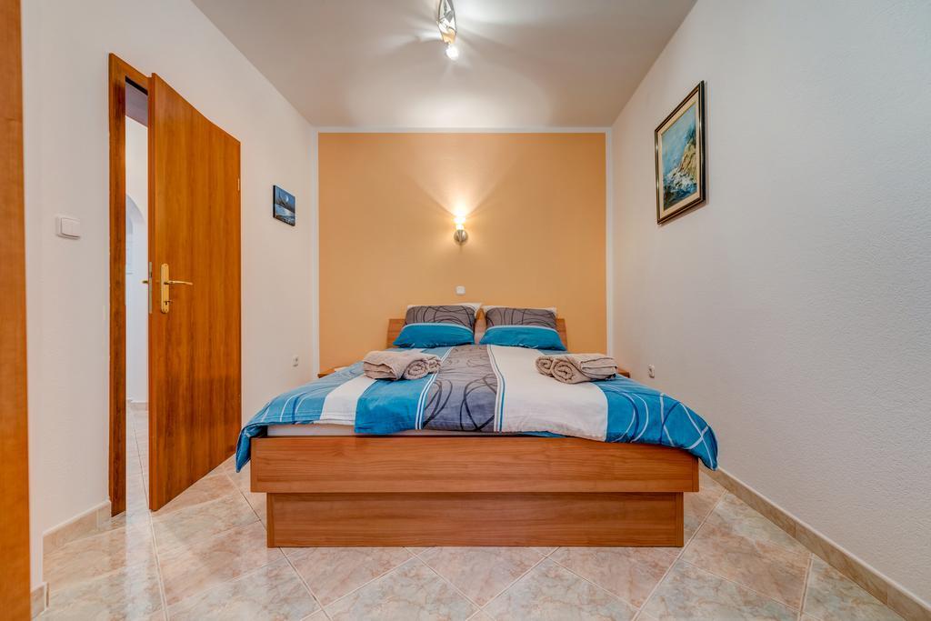 Ferienwohnung Natalie Omiš Exterior foto
