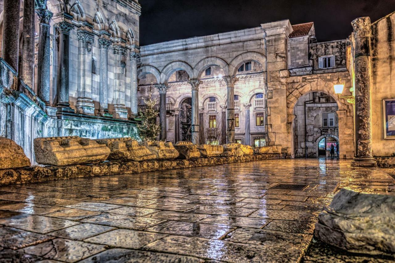 Ferienwohnung Natalie Omiš Exterior foto