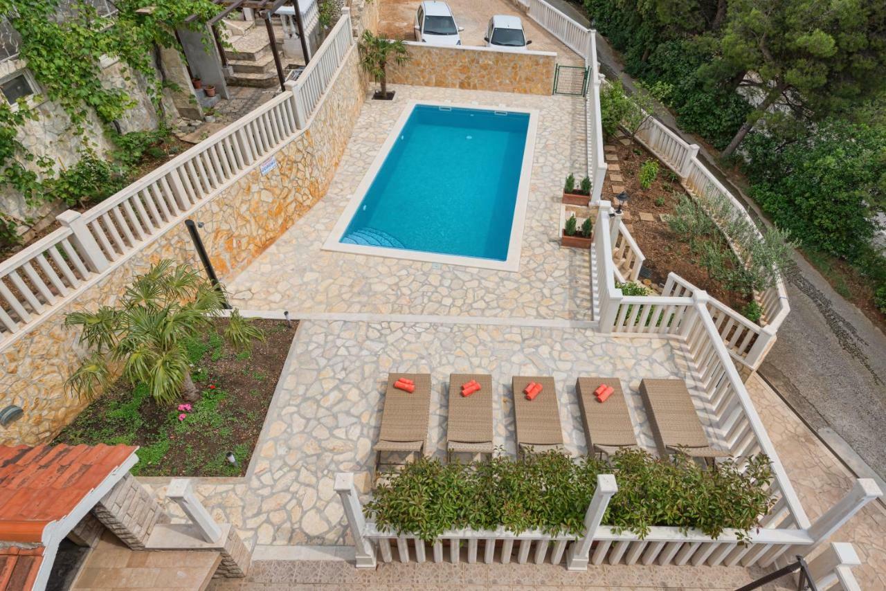 Ferienwohnung Natalie Omiš Exterior foto